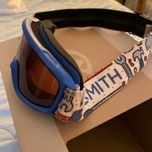 Smith kids goggles